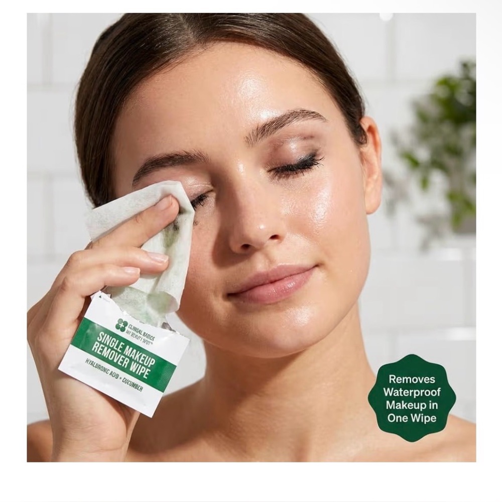 Hyaluronic Acid + Cucumber Single Makeup Remover Wipes - Picture 5 of 9